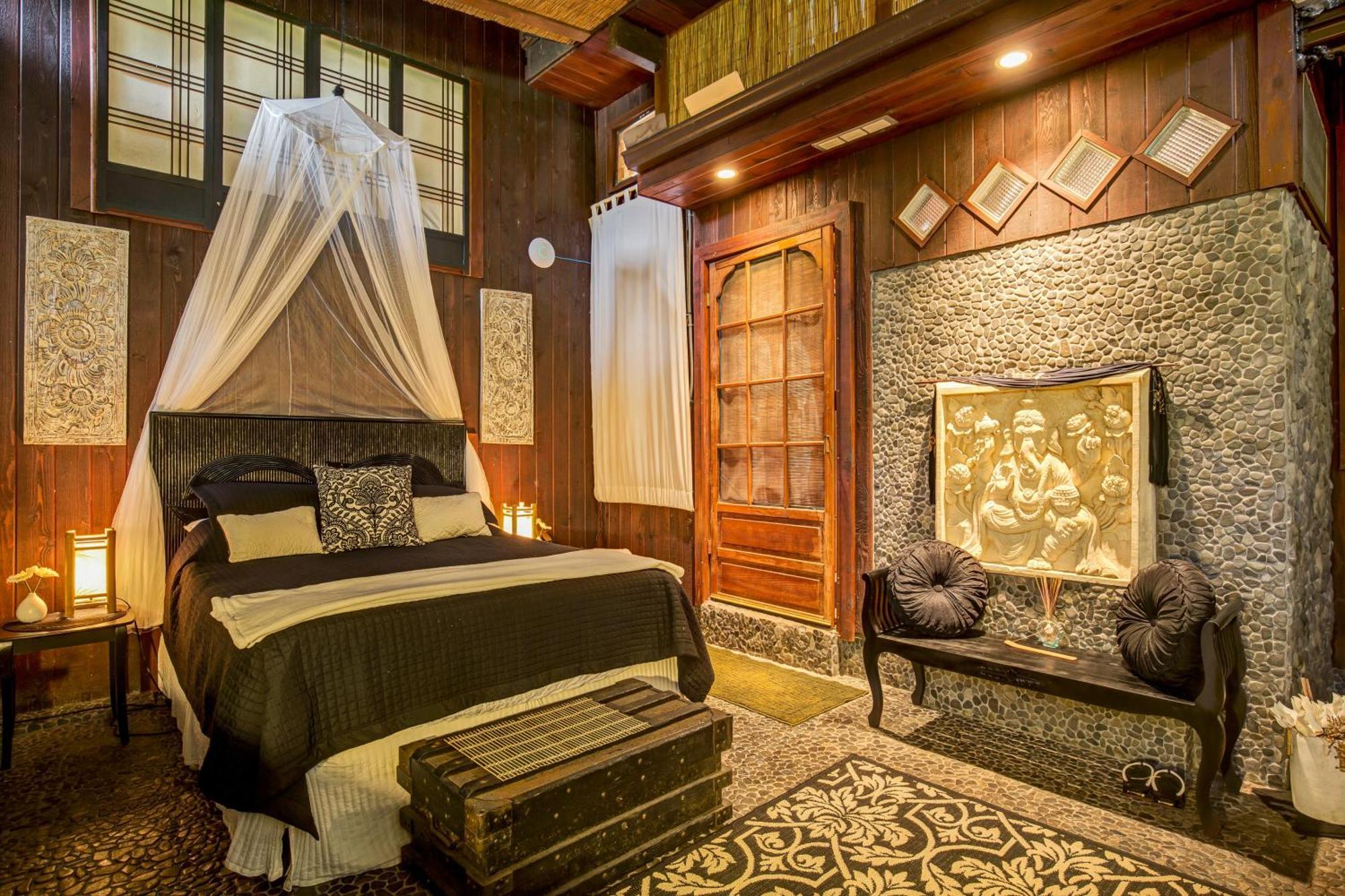The Bali House And Cottage At Kehena Beach Hawaii Værelse billede